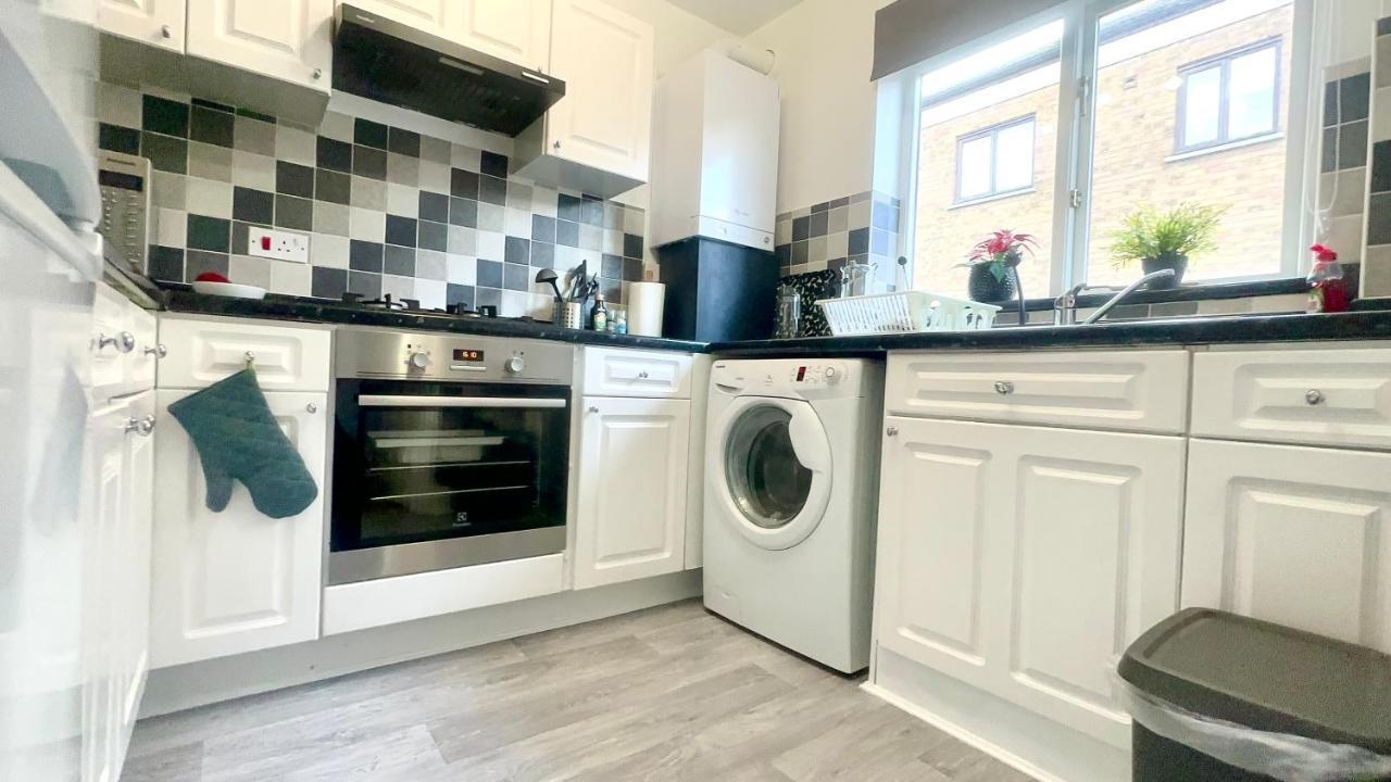 Amazing Location - City Of London- 2 Bedroom Stunning Canal View House With Private Garden,Parking & Balcony Экстерьер фото