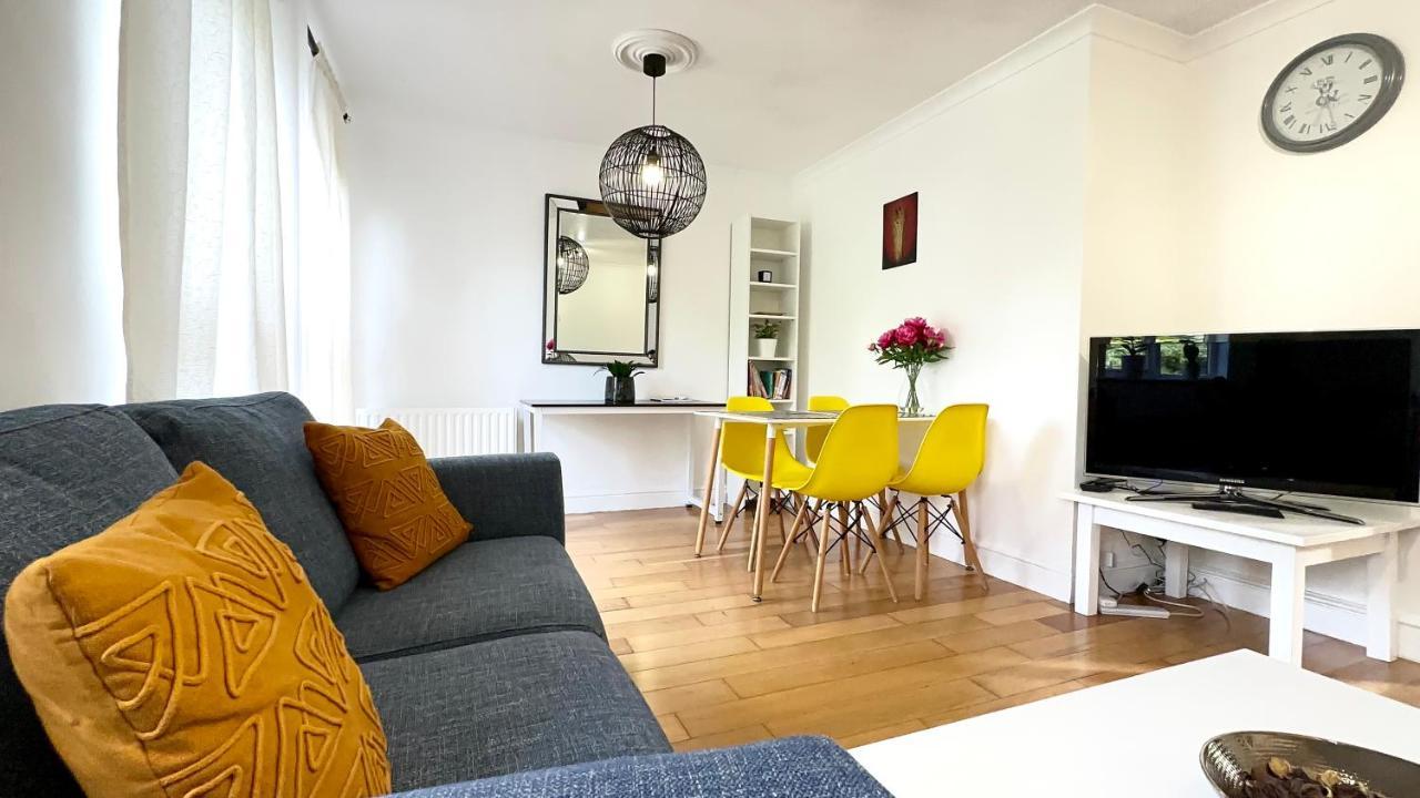 Amazing Location - City Of London- 2 Bedroom Stunning Canal View House With Private Garden,Parking & Balcony Экстерьер фото