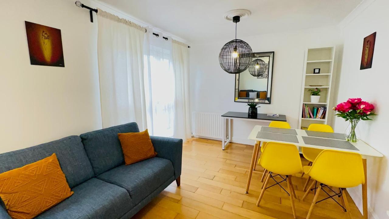 Amazing Location - City Of London- 2 Bedroom Stunning Canal View House With Private Garden,Parking & Balcony Экстерьер фото