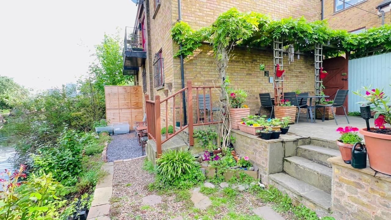 Amazing Location - City Of London- 2 Bedroom Stunning Canal View House With Private Garden,Parking & Balcony Экстерьер фото