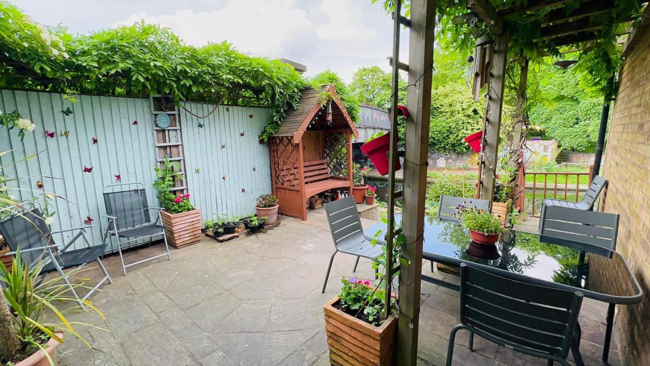 Amazing Location - City Of London- 2 Bedroom Stunning Canal View House With Private Garden,Parking & Balcony Экстерьер фото