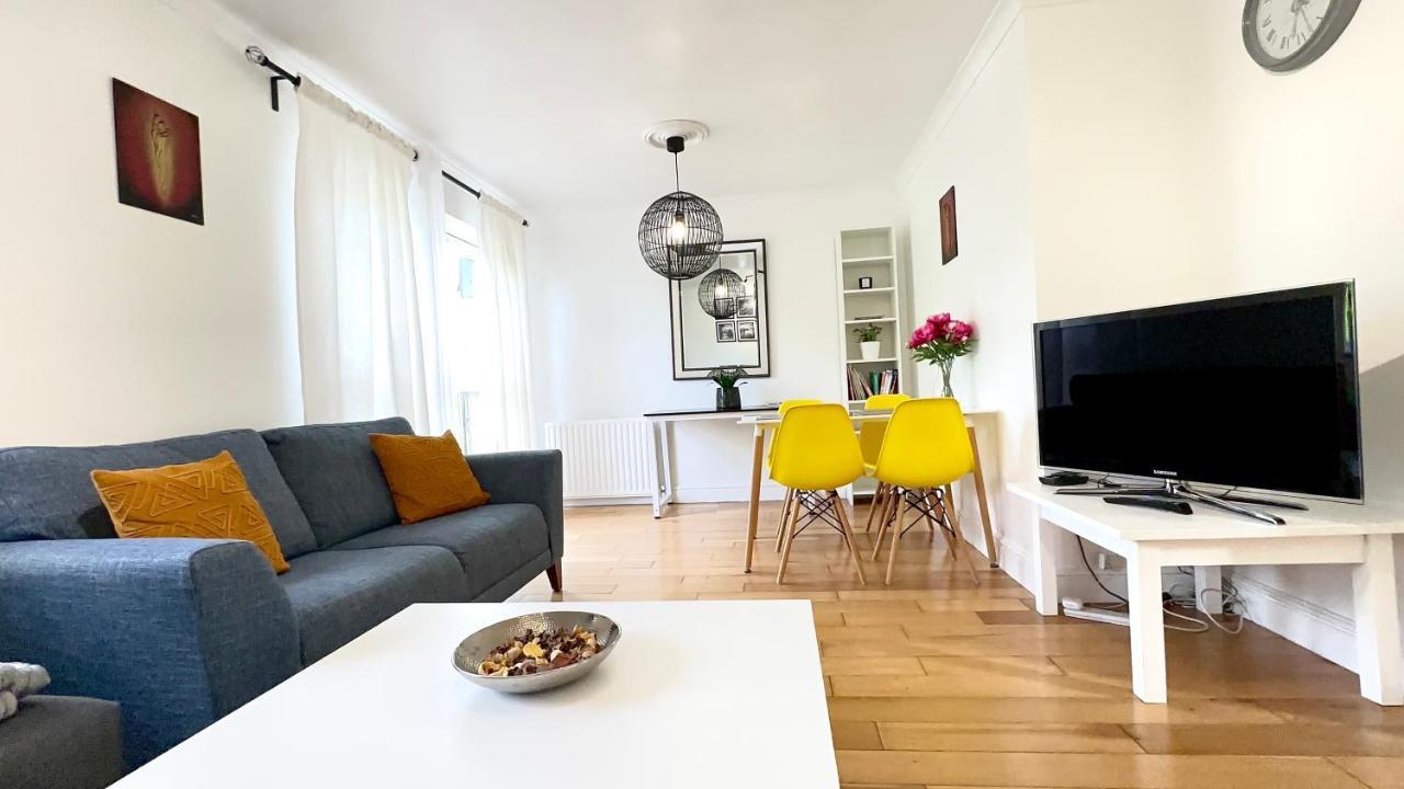 Amazing Location - City Of London- 2 Bedroom Stunning Canal View House With Private Garden,Parking & Balcony Экстерьер фото