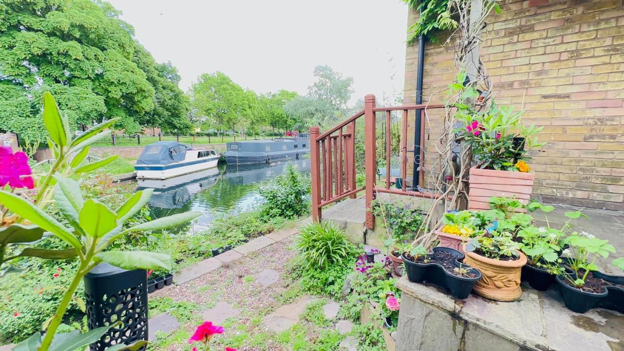 Amazing Location - City Of London- 2 Bedroom Stunning Canal View House With Private Garden,Parking & Balcony Экстерьер фото